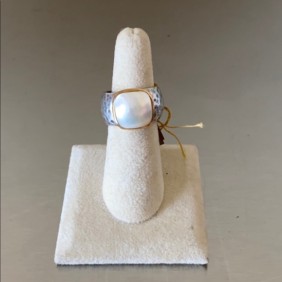 14k sterling ring. Never worn. Beautiful!